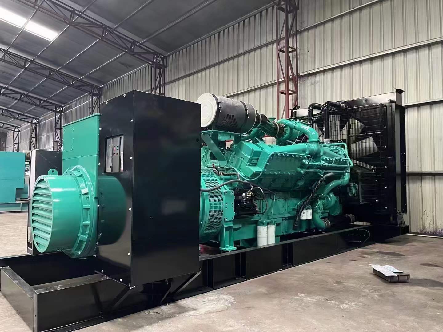 白云如何降低 800kW 柴油发电机输出电流的波动？