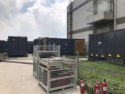 白云除了定期检查，还有哪些方法可以及时发现接触式转速表探头的磨损？